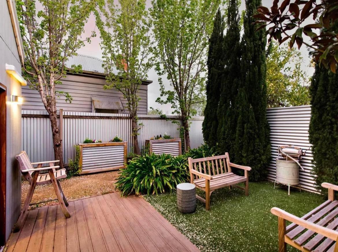 The Cash Butcher - Classy & Centrally Located Ballarat Exterior foto